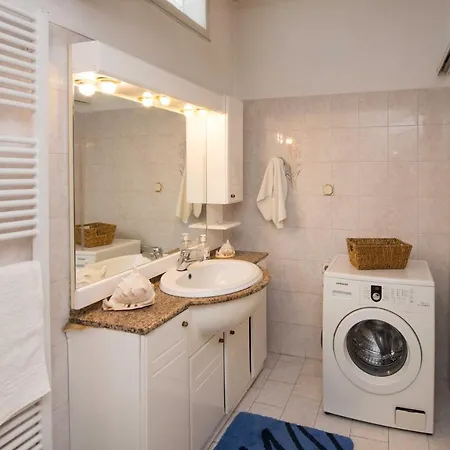 Lägenhet Frosos Beachfront Maisonette Acharavi