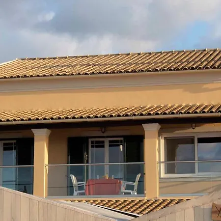 Frosos Beachfront Maisonette Acharavi Lägenhet *
